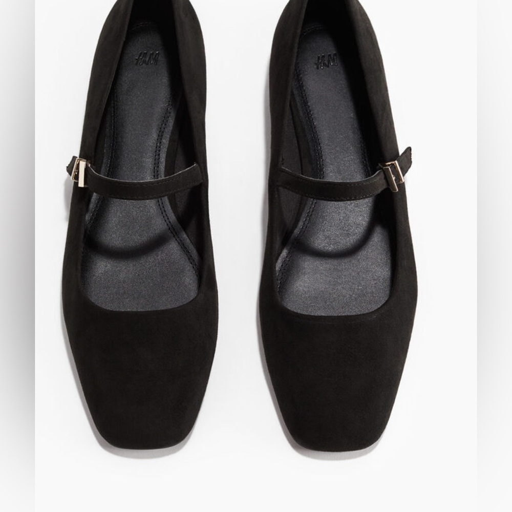 H&M Women’s Elegant Black Mary Jane Shoes - Size 6